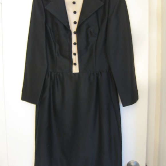 Holidays coming! VINTAGE Tuxedo Dress Size 6 - Picture 1 of 11
